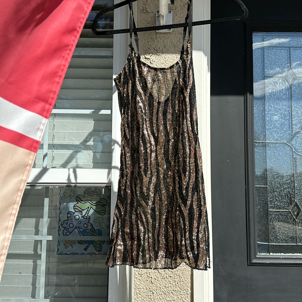 Women’s dress